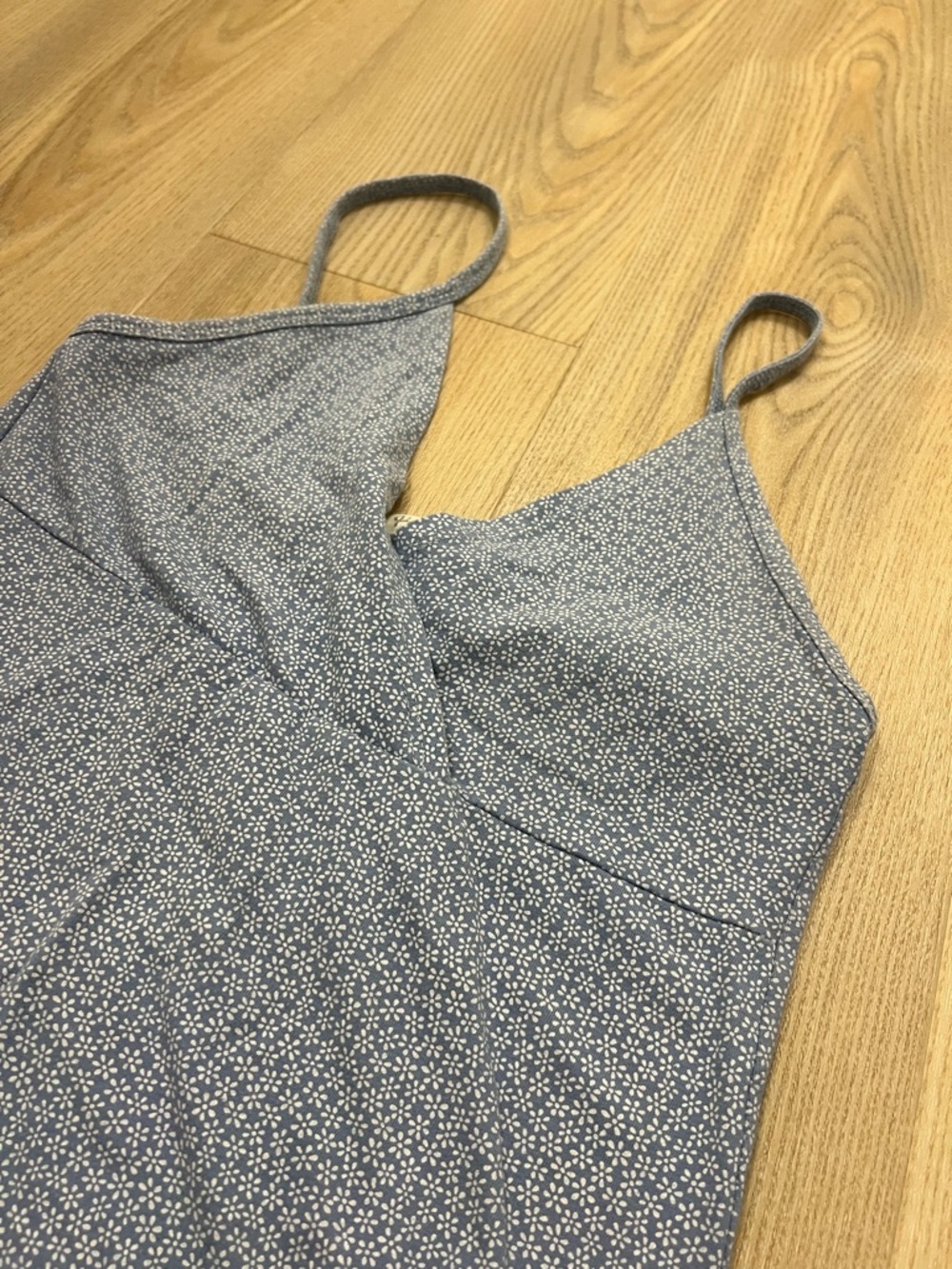 John Galt (Brandy Melville) Amara Mini Dress Floral Blue White - Picture 3 of 5